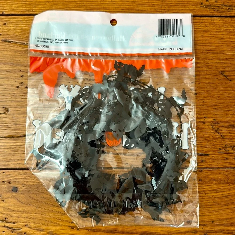 Boo-tique Halloween Shaped Garland NWT Lot of Two Black Cats Vintage 1993